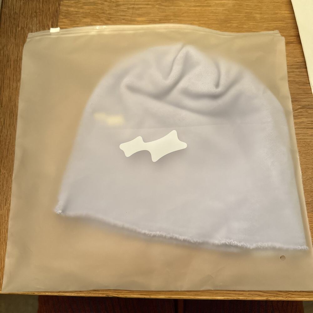 SKYLRK FLEECE BEANIE HAT IRIS PURPLE COACHELLA IN HAND OS FIT ALL NEVER OPENED